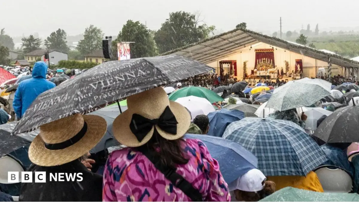 Vatican Excommunicates 600,000 Traditionalist Catholic Sect Members in Doctrine Dispute