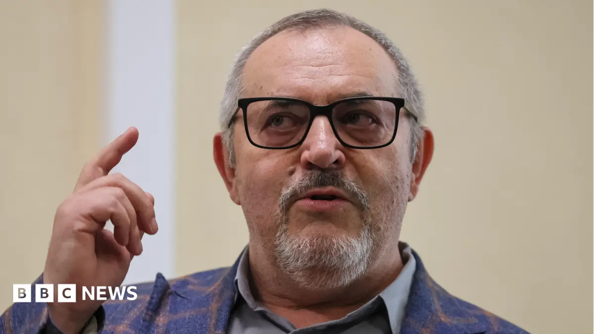 Russian Anti-War Politician Boris Nadezhdin Flees Country, Posts Video From Paris