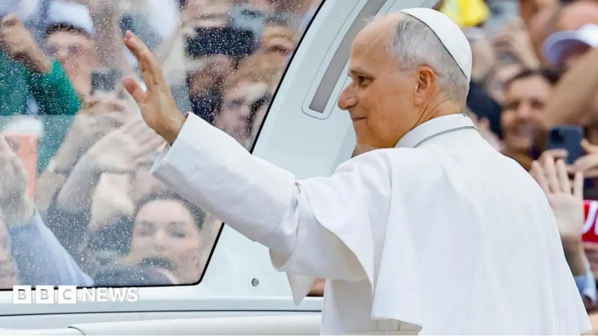Pope Francis Confirms South American Journey After Lung Surgery