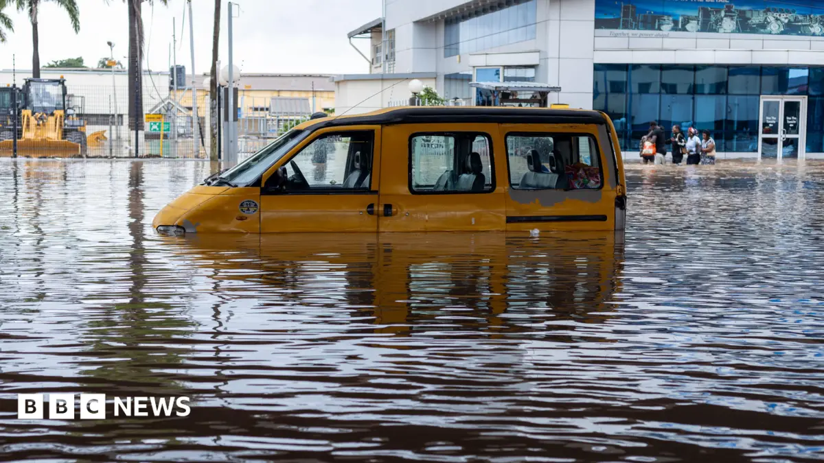 Accra Flooding Kills Thirteen Residents, Ghanaian Authorities Issue Further Storm Warning