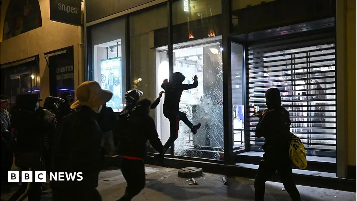 Vinted Moves to Block Stolen Goods Listings After French Looting Incidents