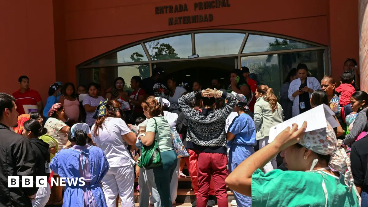 Magnitude 7.7 Earthquake Strikes Panama, Triggering Pacific Tsunami Warning