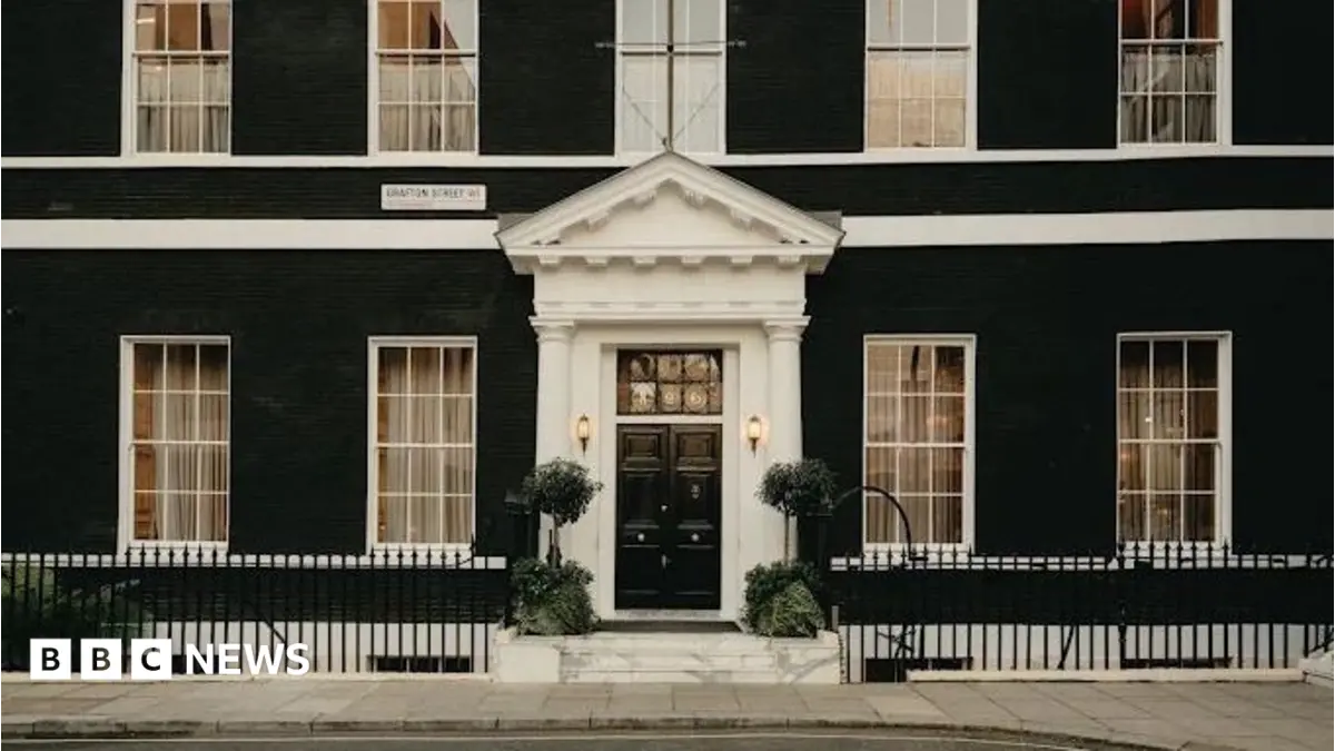 Mayfair's Maison Estelle Club Shuts as Metropolitan Police Investigate Weapon Allegation