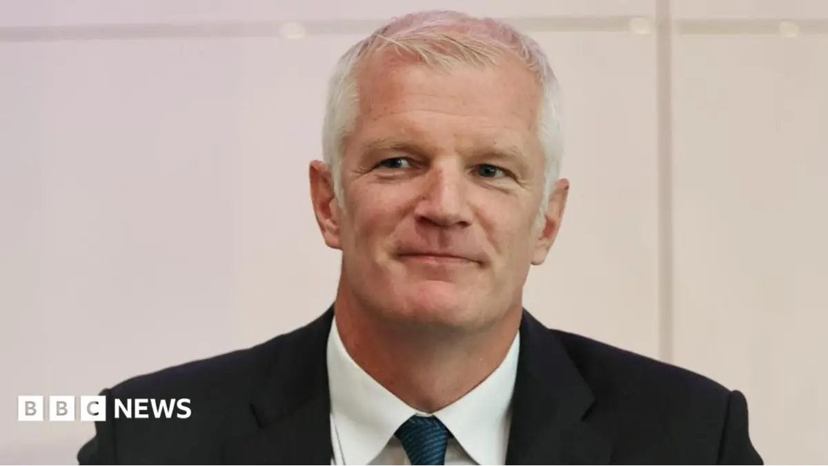 Al Carns Declines Ministerial Post After UK Military Funding Row