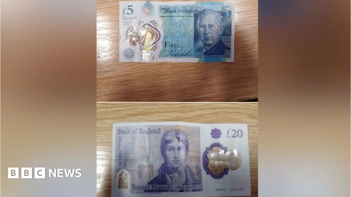Nottinghamshire Taxi Driver Delivers Customer Using Counterfeit Currency Directly to Police