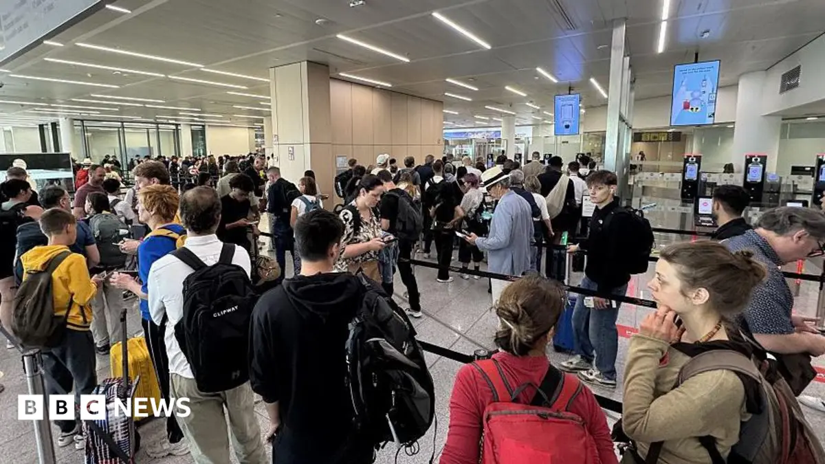Berlin Airport Chief Warns EU Entry-Exit System Causes Unbearable Summer Delays