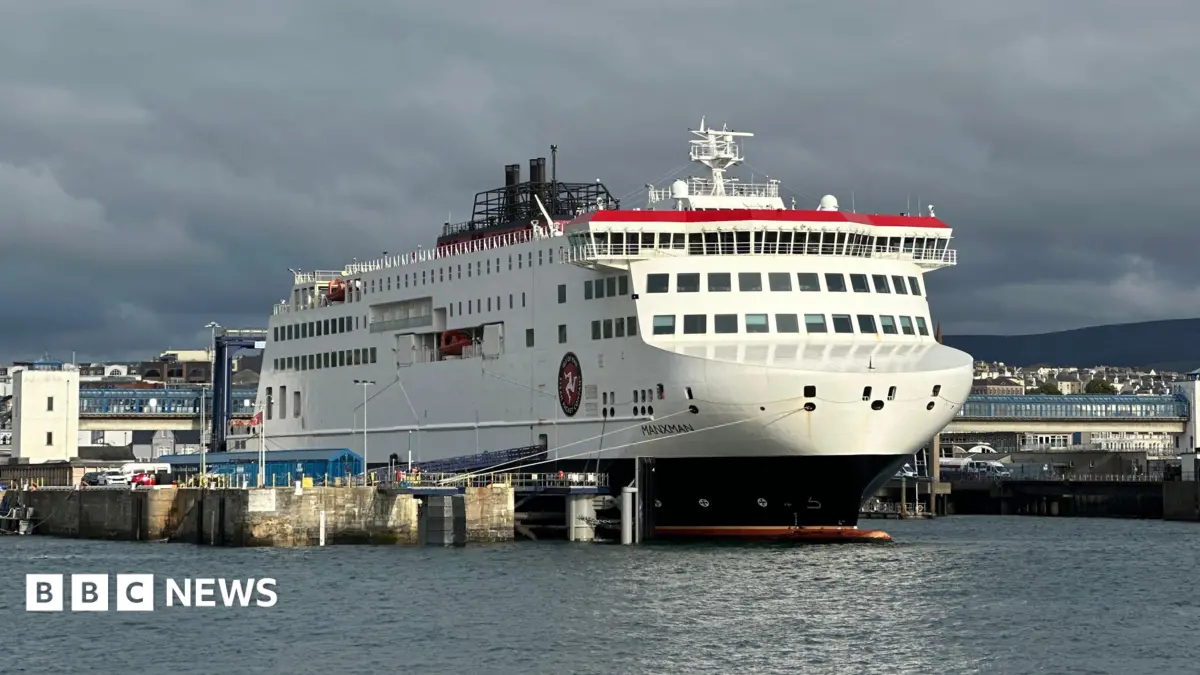 Isle of Man Steam Packet Company’s Manxman Ferry Faces Extended Drydock for Unexpected Repairs