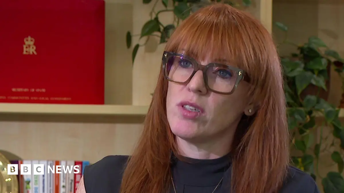 Angela Rayner Declines to Repay £16,876 Severance After Cabinet Reappointment