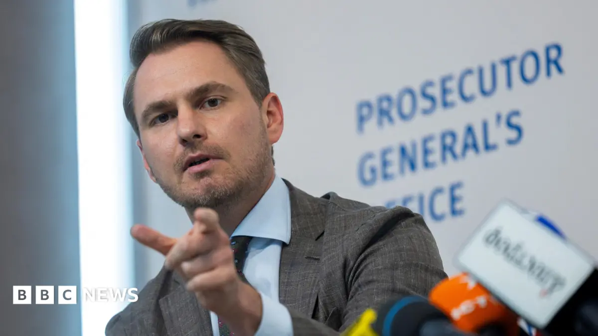 Ukraine Chief Prosecutor Resigns Amid Call Centre Corruption Allegations