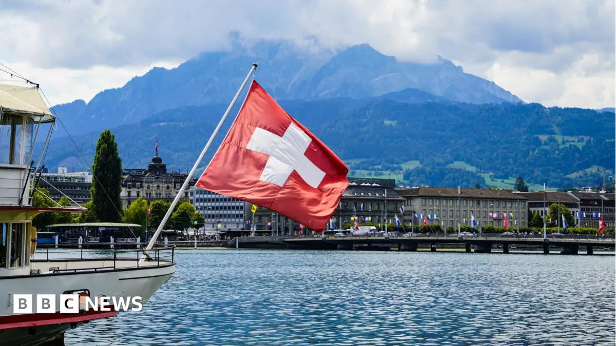 UK-Switzerland Agreement Ends Roaming Charges, Permits British E-Gate Access