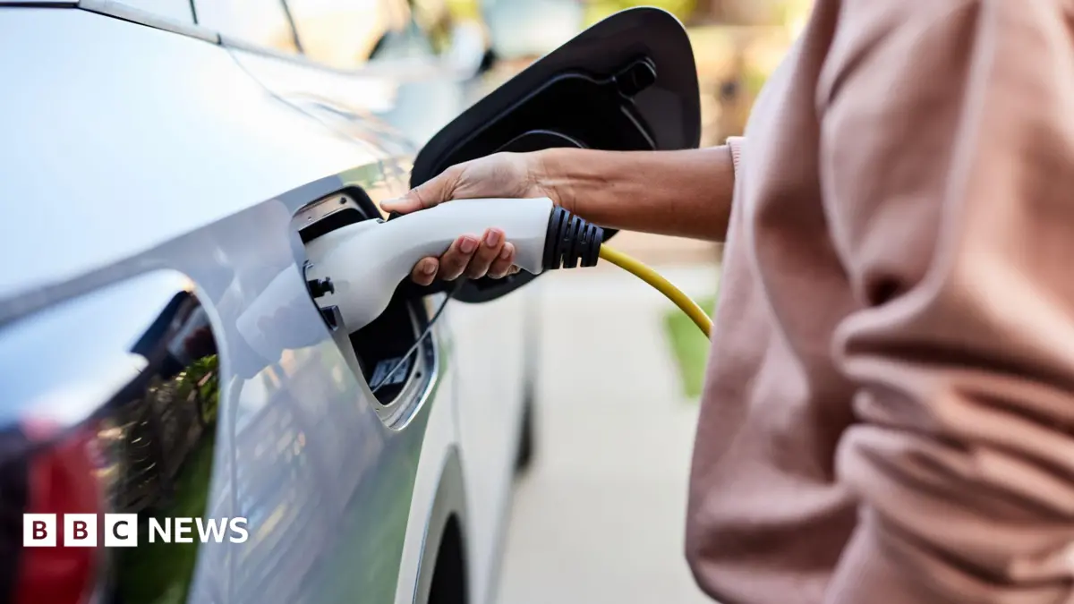 Government Considers Halving 2030 Electric Vehicle Sales Target to 50% After Industry Lobbying