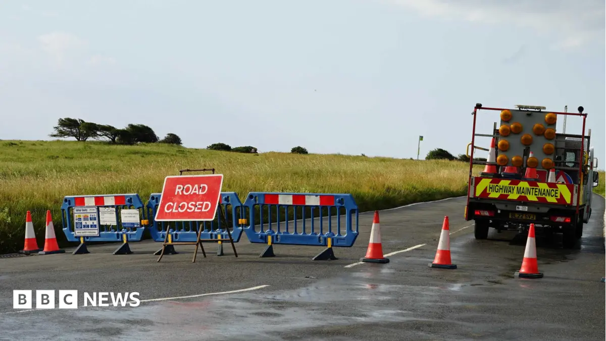 17-Year-Old Dies, Three Injured in Sussex Crash Near Beachy Head
