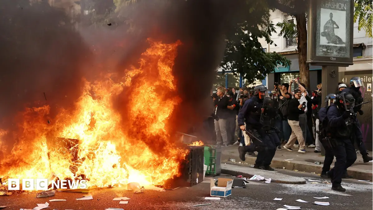 France Suspends Stun Grenade Deployment After Teenager's Hand Maimed in Protest