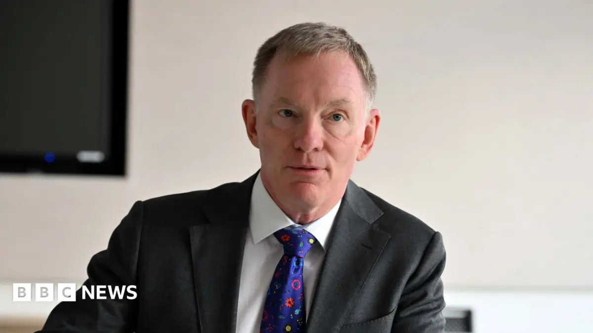 Northern Ireland Secretary Chris Bryant Holds Stormont Budget Talks Amid Political Standoff