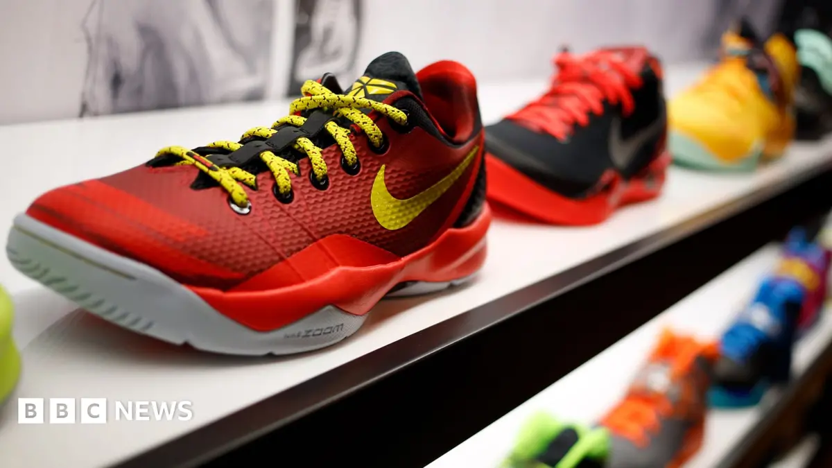 Nike Grapples with Stagnant Sales, Drops Adidas and Hoka Rivalry
