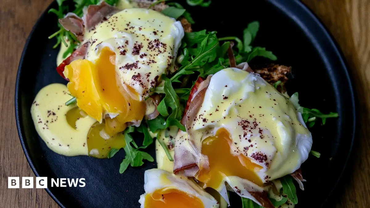 Food Standards Agency Issues Runny Egg Warning to Vulnerable Groups Amid Salmonella Outbreak