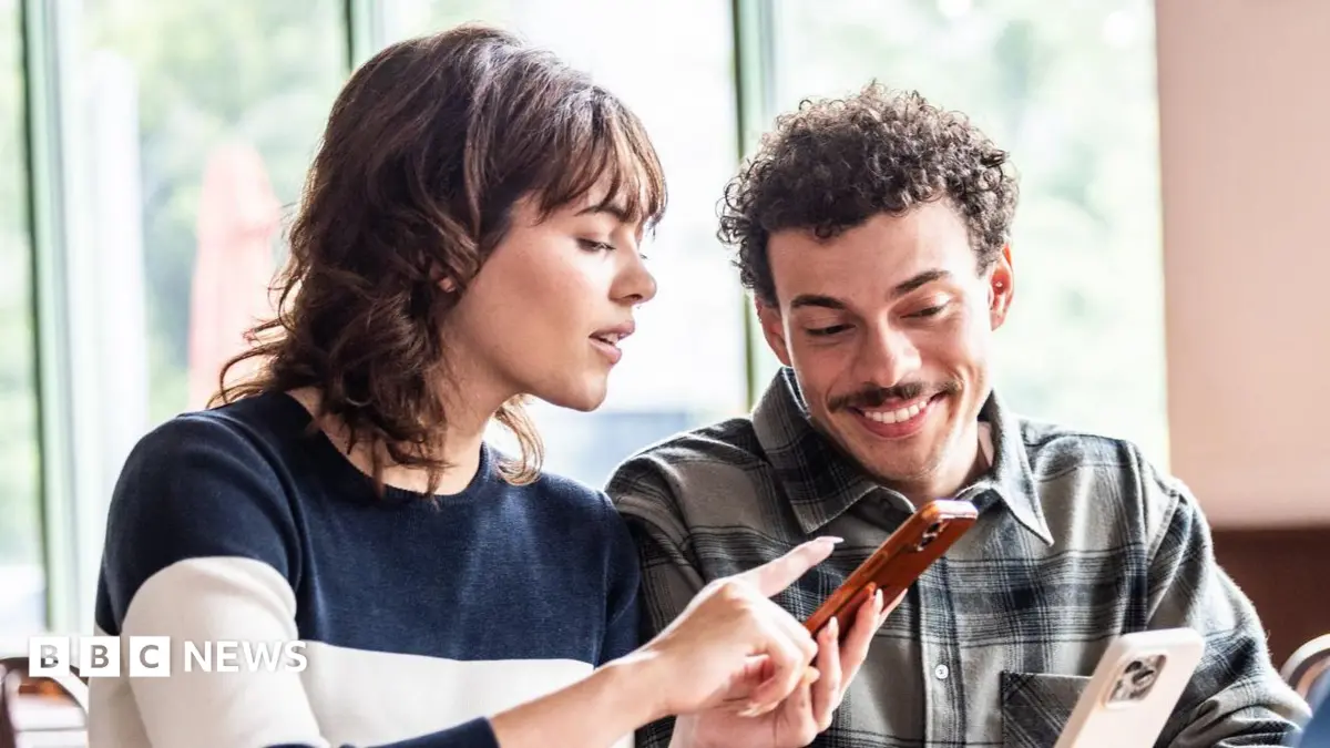 Bumble Modifies Messaging Protocol, Allowing Men to Initiate First Contact