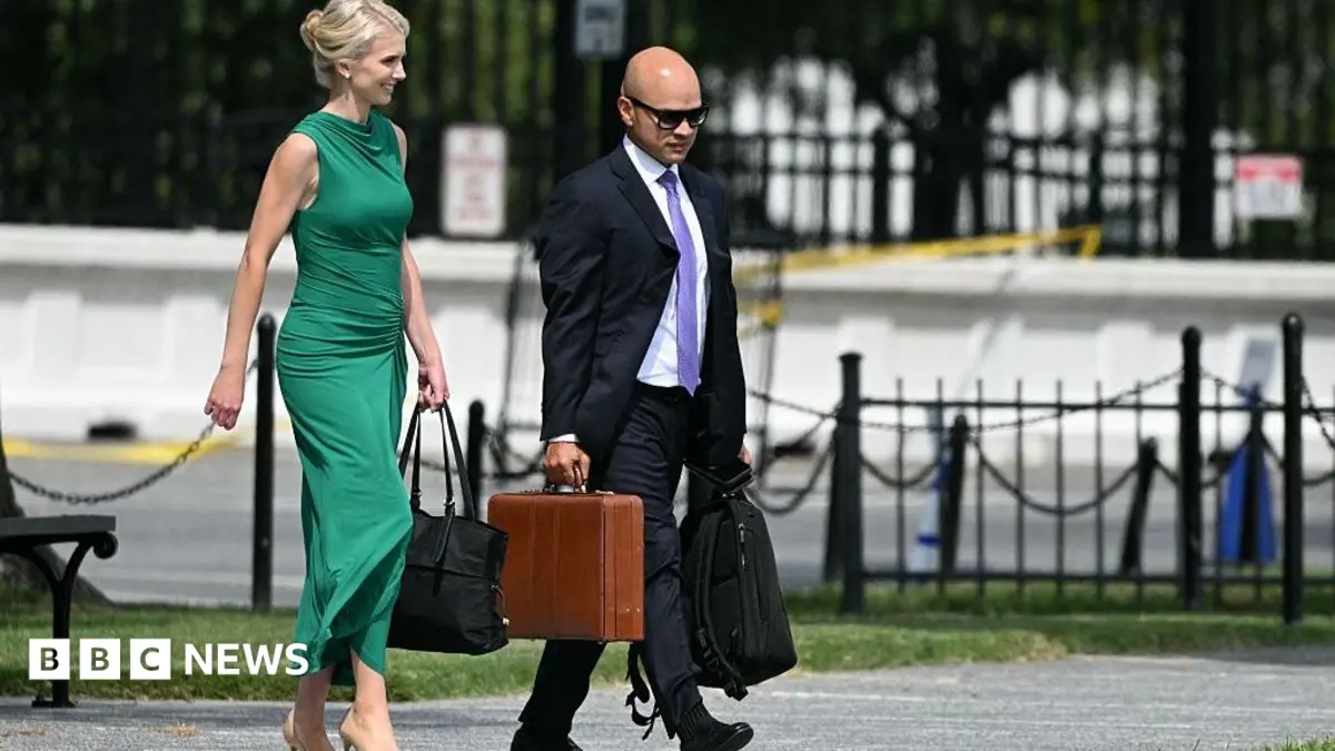 Donald Trump Gave $45,000 Cash to Three White House Aides, Including Natalie Harp