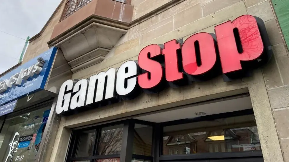 GameStop Bids $55.5 Billion for eBay, Analysts Express Scepticism Over Business Models