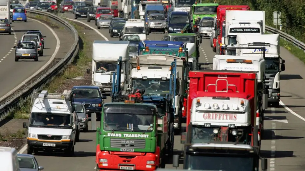 Rhun ap Iorwerth Prioritises M4 Congestion and Third Menai Crossing Solutions