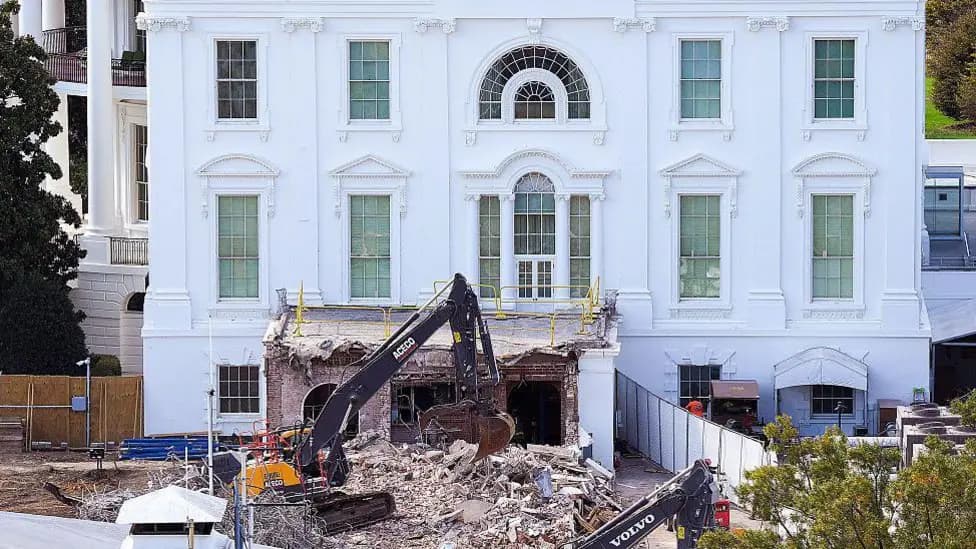 Trump White House Ballroom Construction Resumes Following Appeals Court Intervention