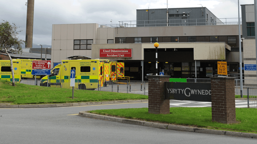 North Wales Health Board Reports Ten 'Never Events', Including Wrong Bowel Removal for Cancer Patient
