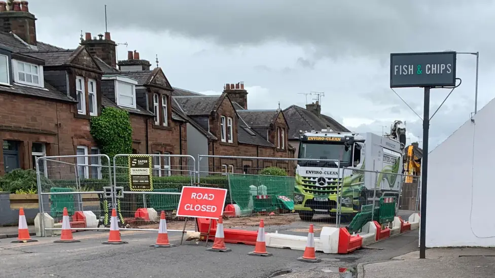Dumfries Annan Road Sinkhole Halves Noblehill Cafe Trade, Scottish Water Repairs Continue