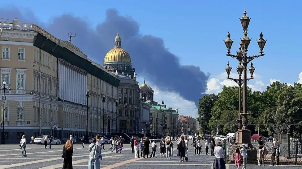 Ukrainian Drones Strike St Petersburg During Economic Forum, Putin Rejects Zelensky Peace Talks