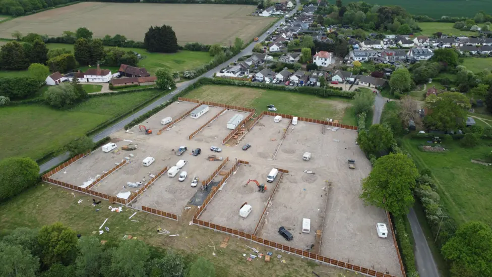 Four-Acre Traveller Site Erected in Essex Over Bank Holiday Weekend, Prompting Council Investigation