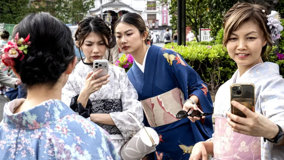 Japan Raises Visa Fees Five-Fold, First Increase Since 1978