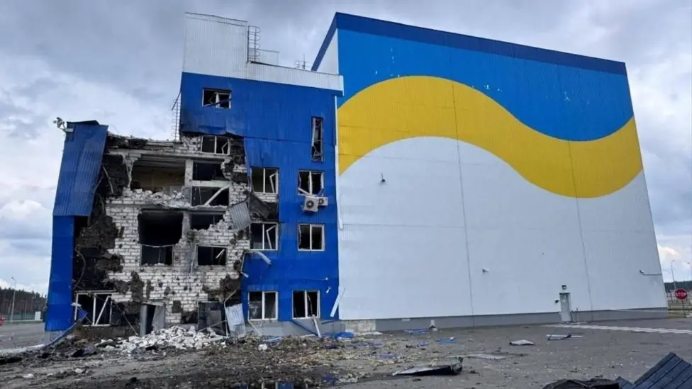 Russian Drone Strikes Chornobyl Nuclear Fuel Facility Ahead of London Ukraine Talks