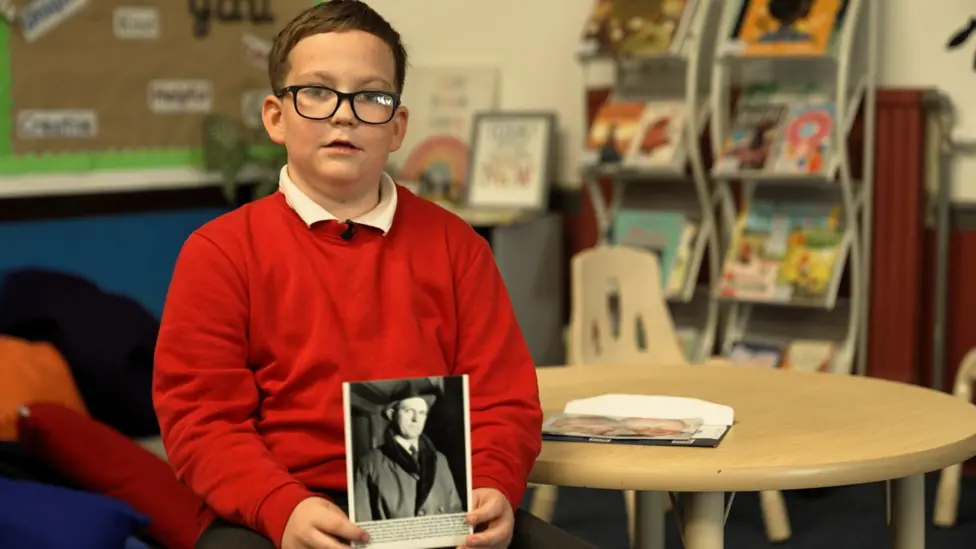 Aberfan Survivor Gareth Jones Meets Grandson of Man Who Saved Him in 1966 Disaster
