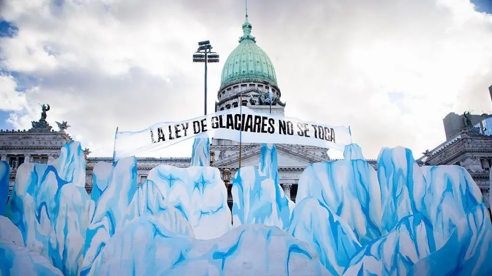Argentina Amends Glacier Law, Sparking Environmental Concerns