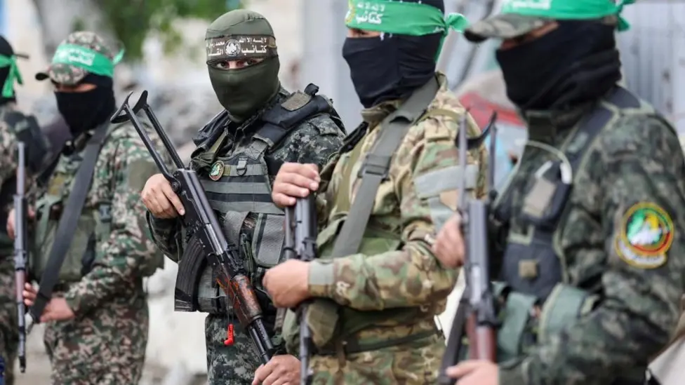 Hamas Rejects Gaza Disarmament Amidst Ceasefire Standoff