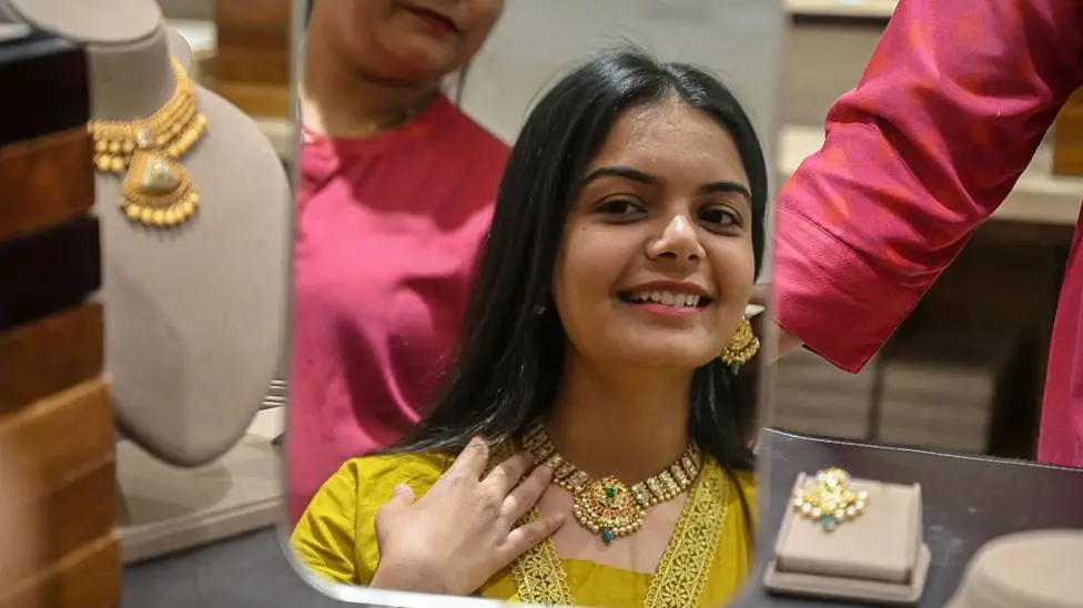 Indian Prime Minister Narendra Modi Urges Citizens to Curb Gold Purchases, Foreign Travel