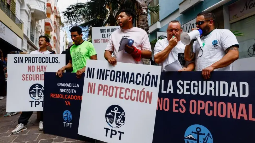 Tenerife Dock Workers Protest as MV Hondius Cruise Ship with Hantavirus Outbreak Nears